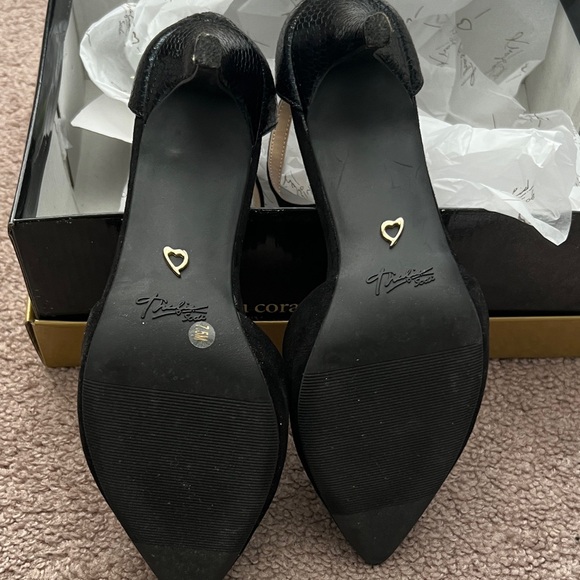 Elegant Black High Heels - Picture 6 of 8